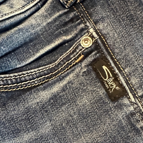 Silver Jeans - Picture 2 of 4